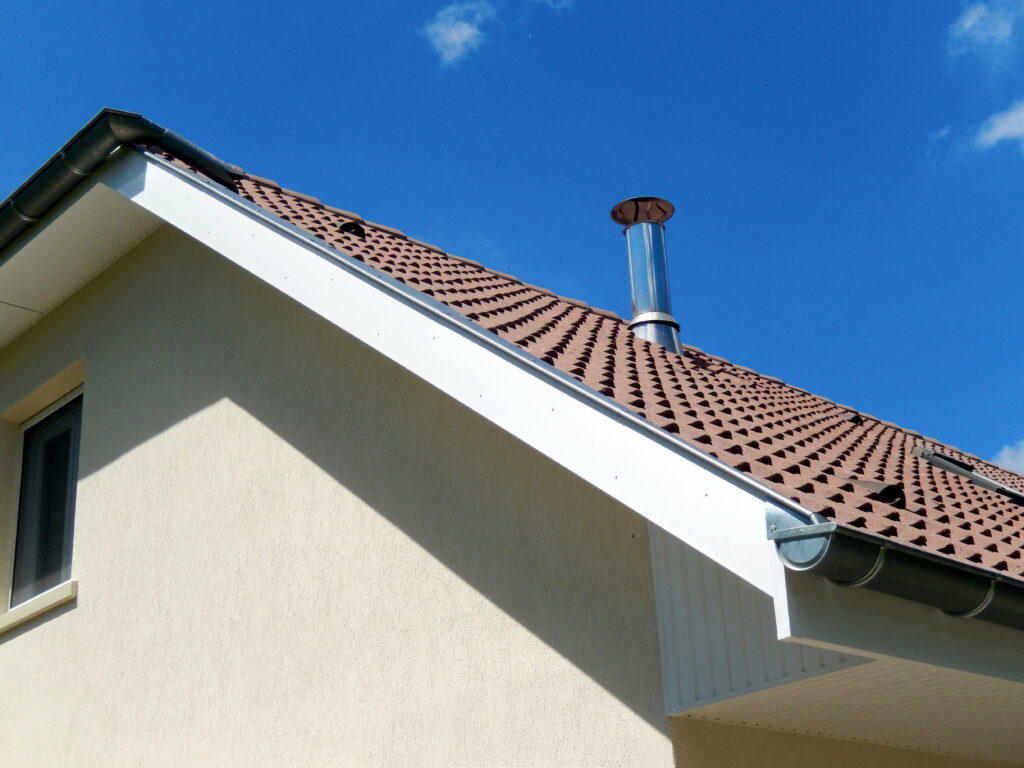 dessous de toit en pvc en bourgogne franche comté